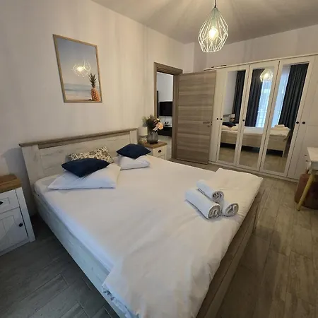 Lägenhet Luxury Premium - Cu Piscine Plaja & Centru Năvodari