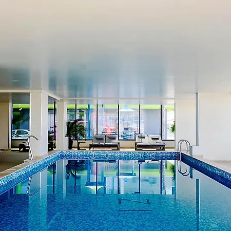 Luxury Premium - Cu Piscine Plaja & Centru * Năvodari