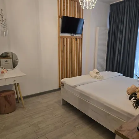 Luxury Premium - Cu Piscine Plaja & Centru Lägenhet *